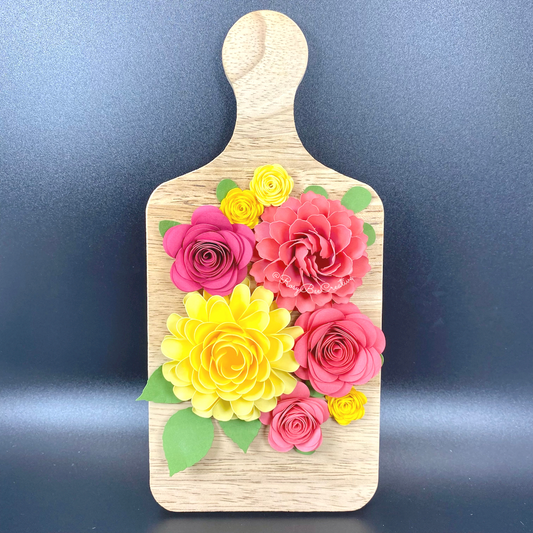 Mini Cheese Board Decor | Spring Flowers | Floral Decor