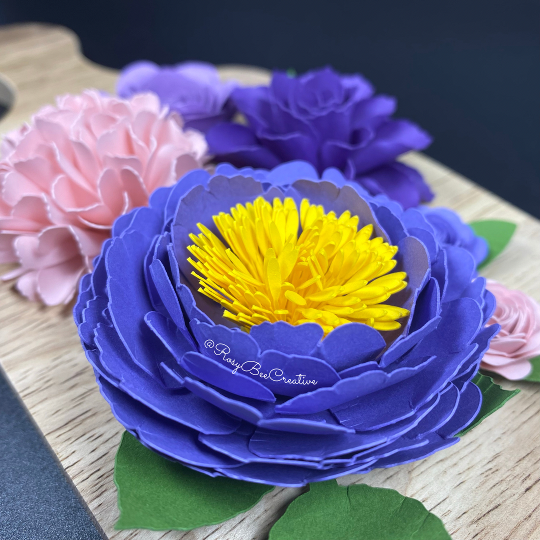 Mini Cheese Board Decor | Spring Flowers | Floral Decor